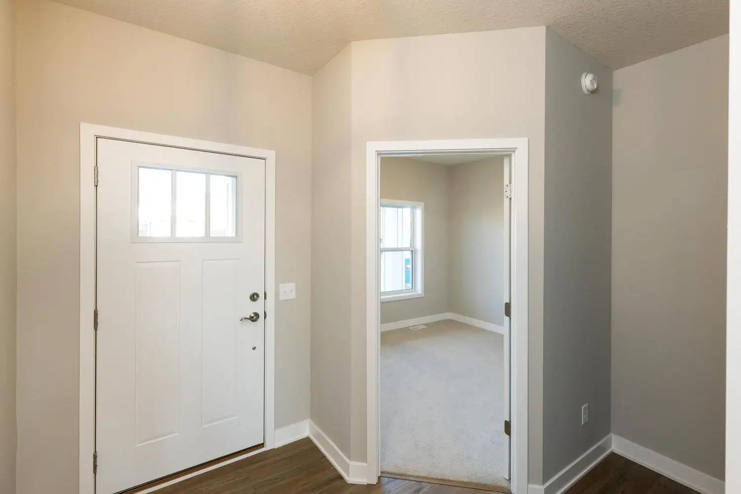 2040 Tamarack Road, Carver, MN 55315