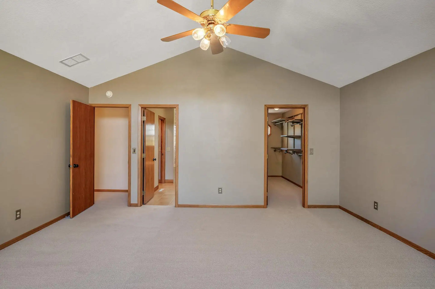 4864 Crown Lane, Woodbury, MN 55129