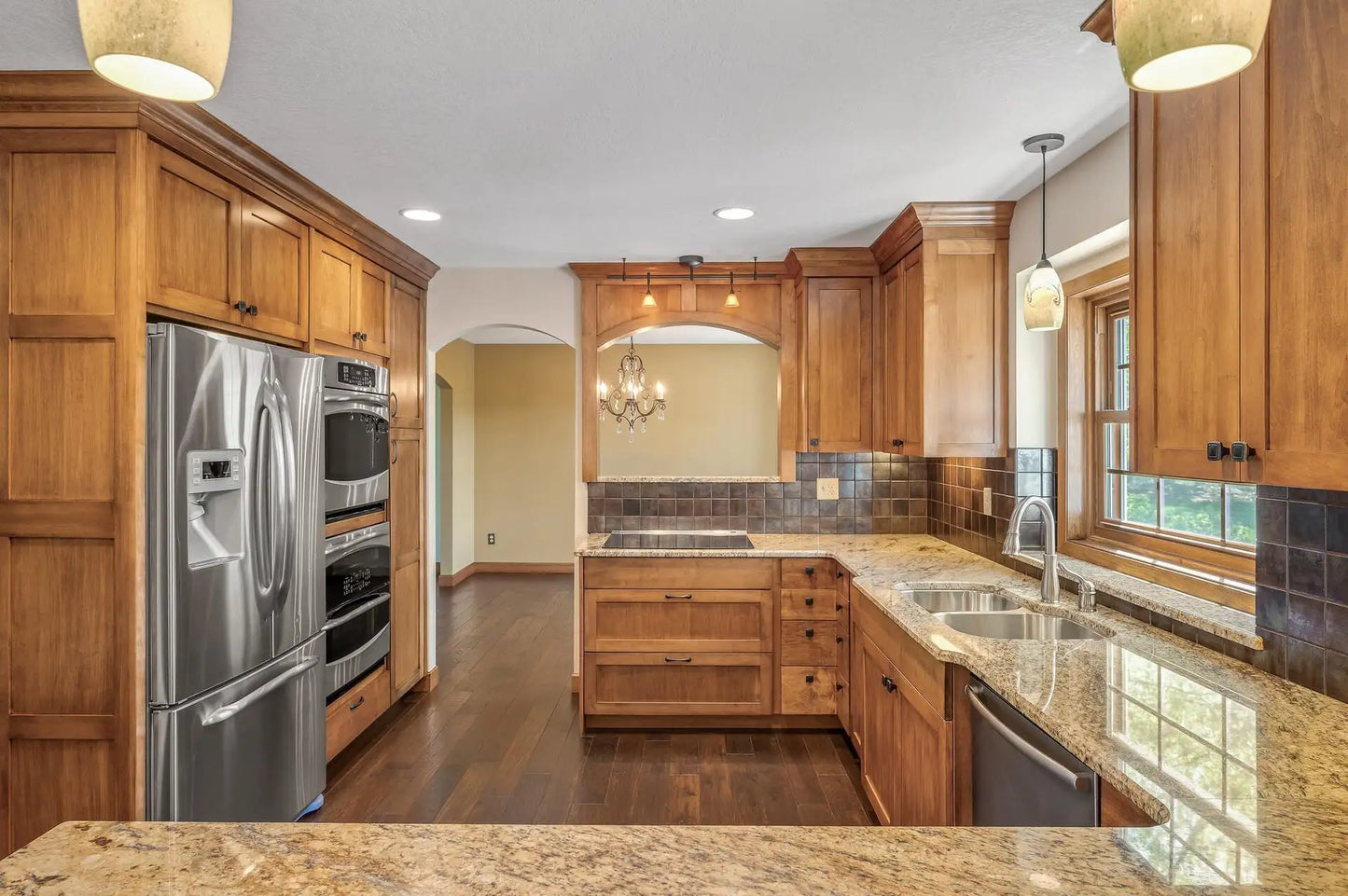 4864 Crown Lane, Woodbury, MN 55129