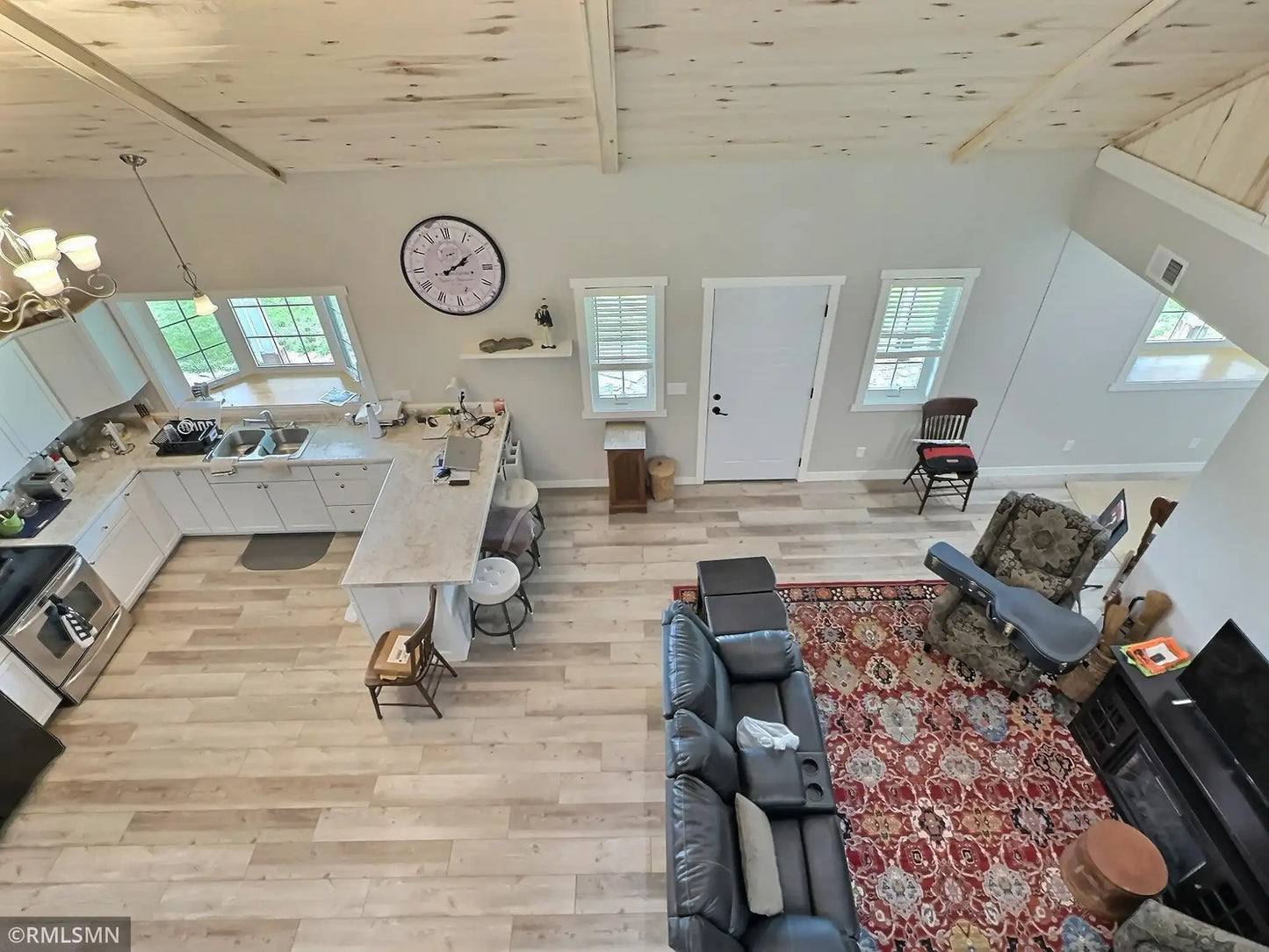 13796 State Highway 55 , Annandale, MN 55302