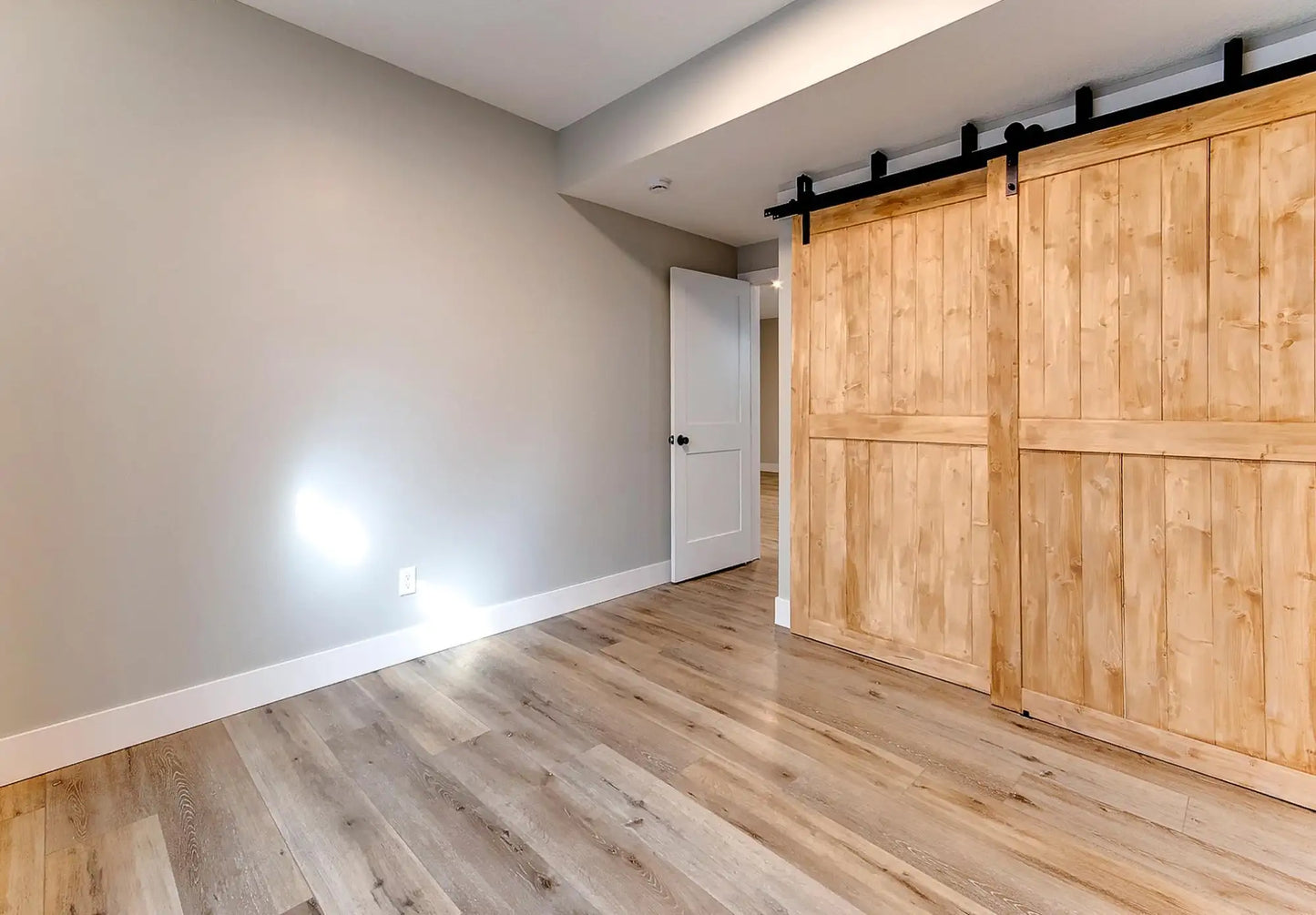 15153 Cates Lake Drive, Prior Lake, MN 55372