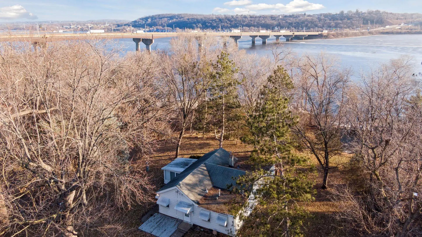 750 Quixote Avenue, Lakeland, MN 55043