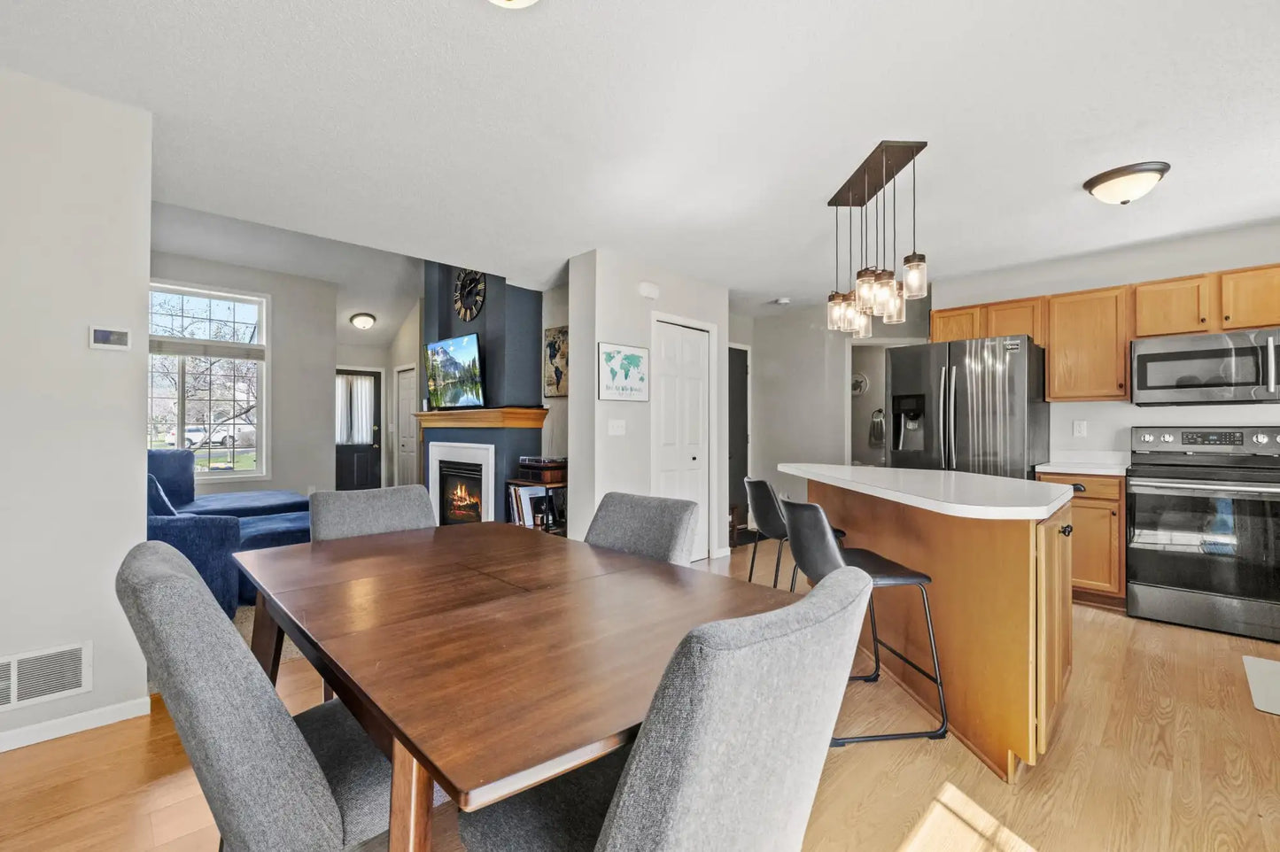 15027 Dunwood Trail, Apple Valley, MN 55124