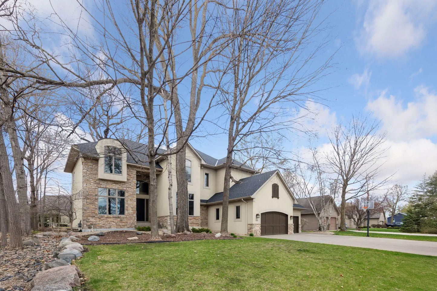 1116 Sugarbush Lane, Waconia, MN 55387