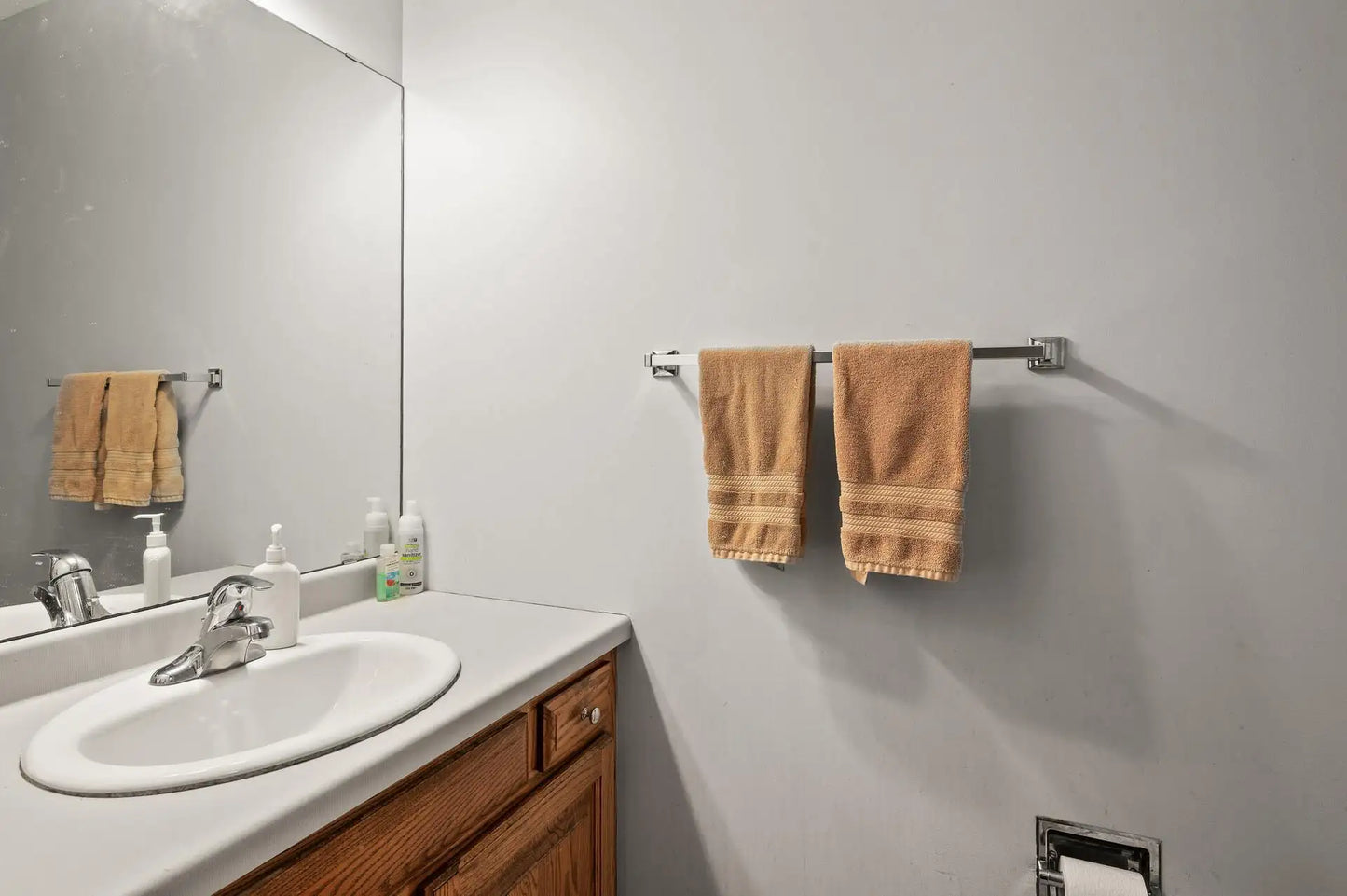 11155 Valley Creek Road, Woodbury, MN 55129