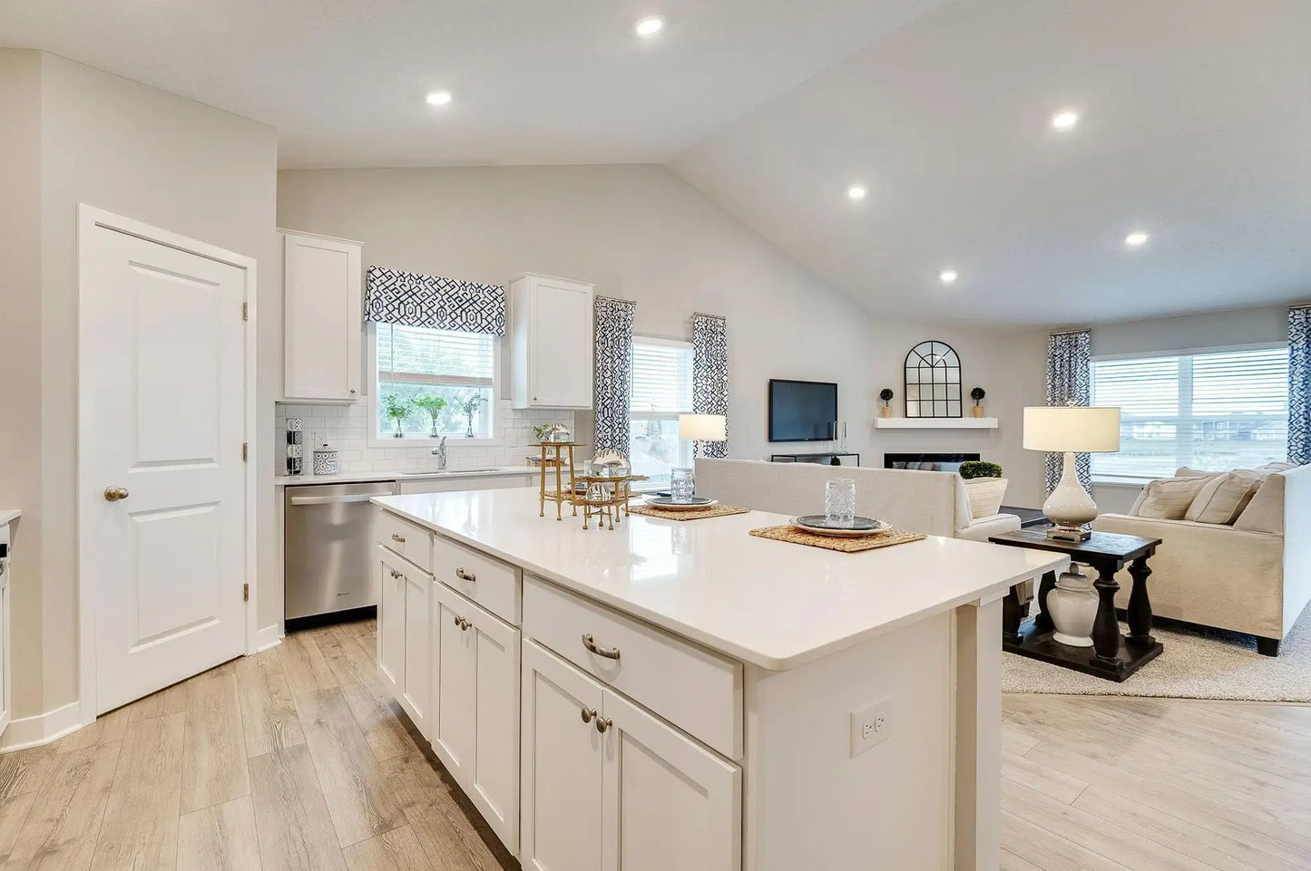 8864 Jorgensen Avenue, Cottage Grove, MN 55016