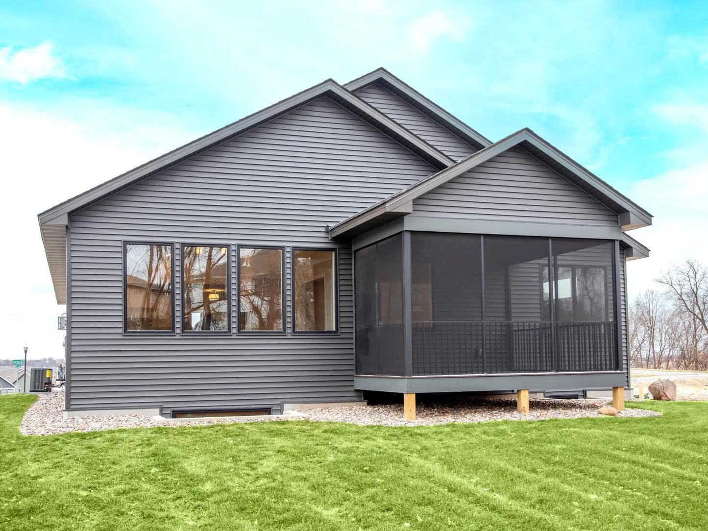 6220 Jarvis Avenue, Cottage Grove, MN 55016