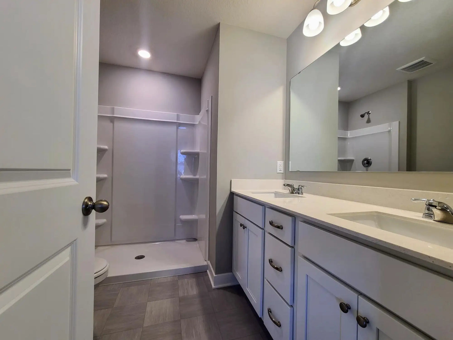 8864 Jorgensen Avenue, Cottage Grove, MN 55016