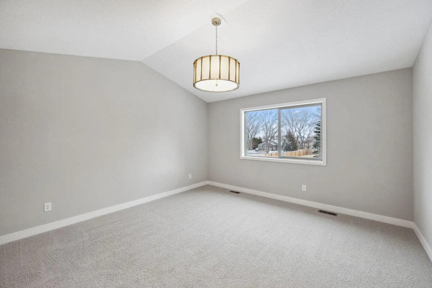 2015 Brookview Street, Shakopee, MN 55379