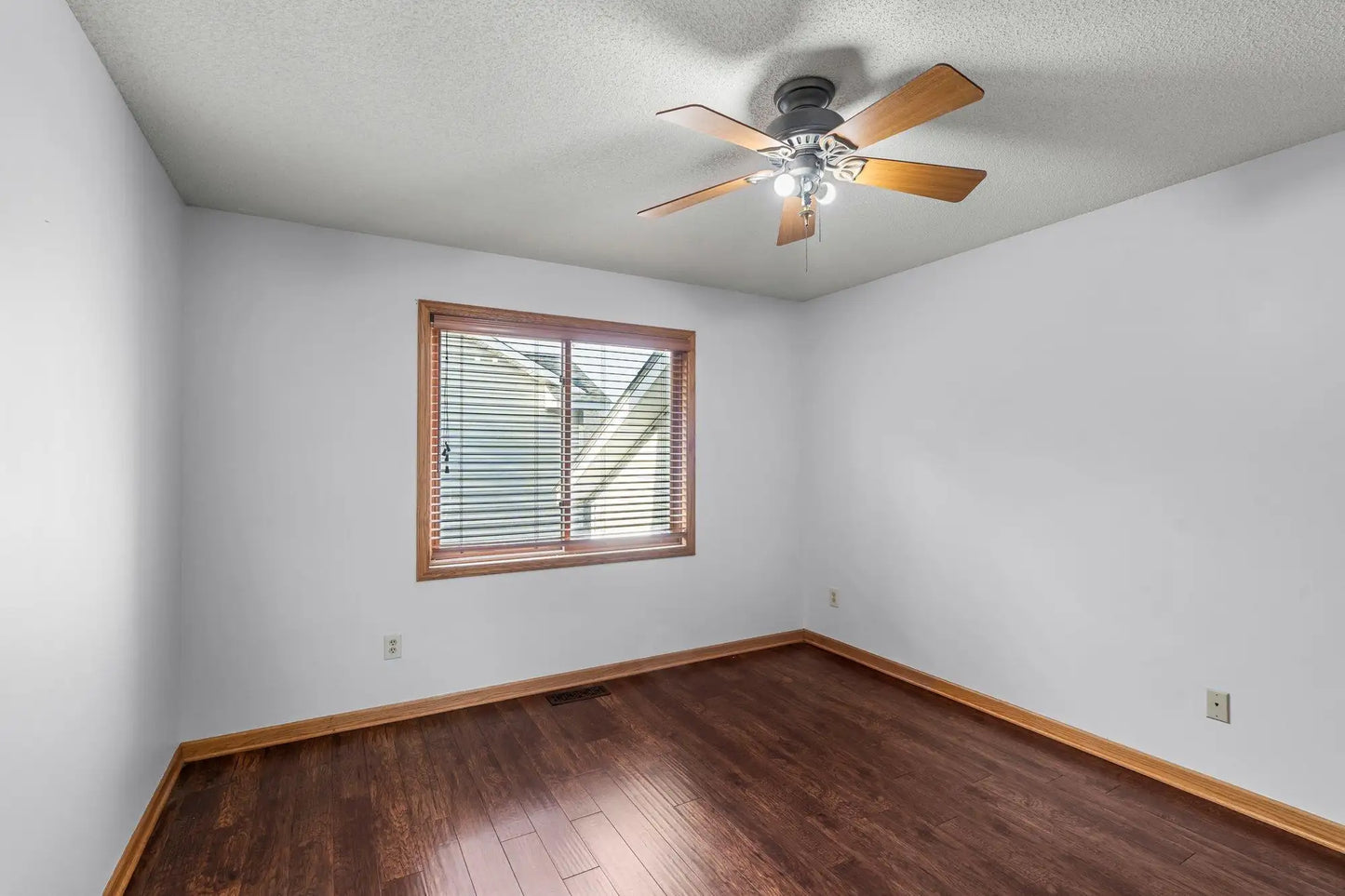 18855 Easton Avenue, Farmington, MN 55024