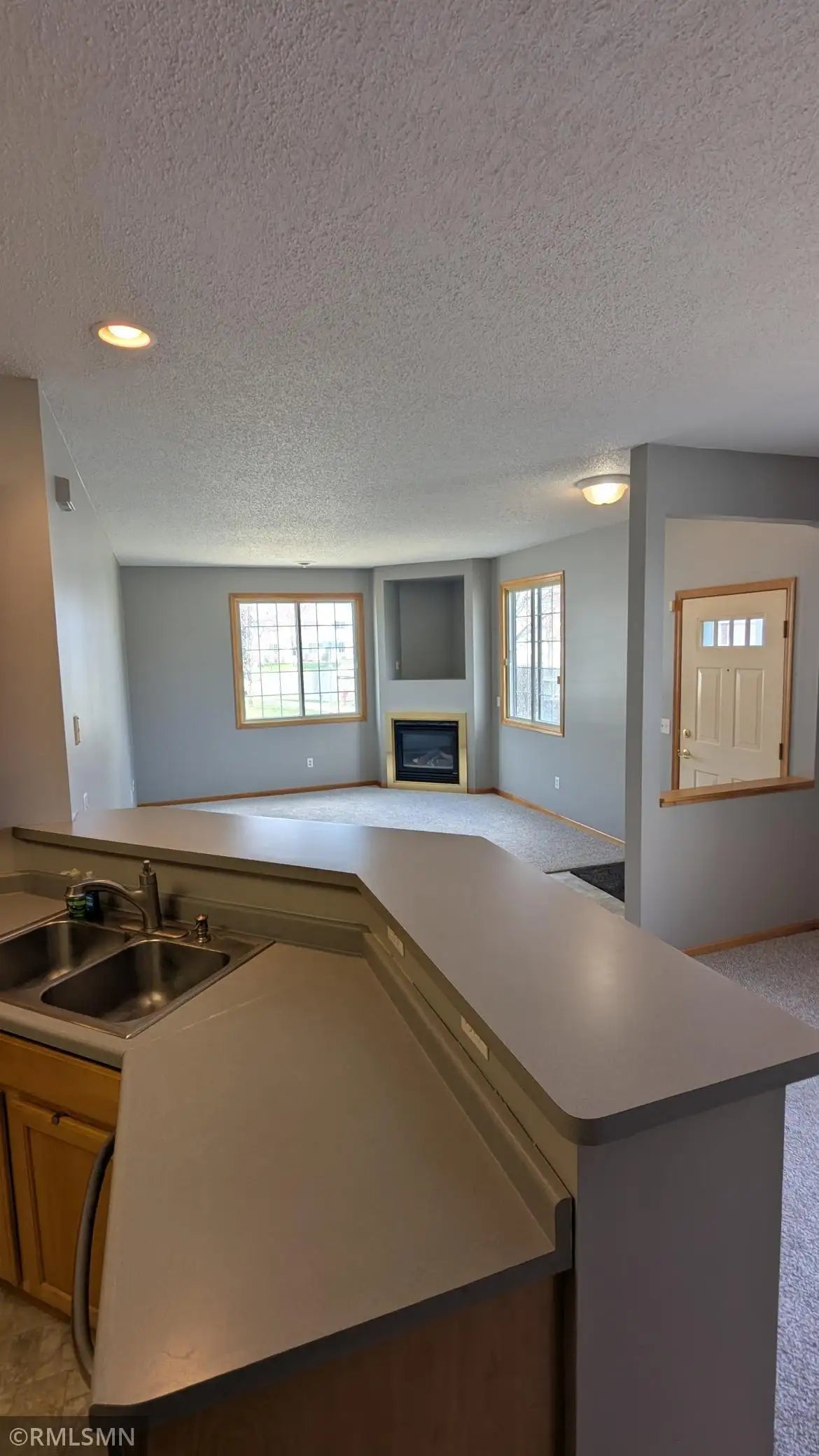 18061 96th Avenue, Maple Grove, MN 55311
