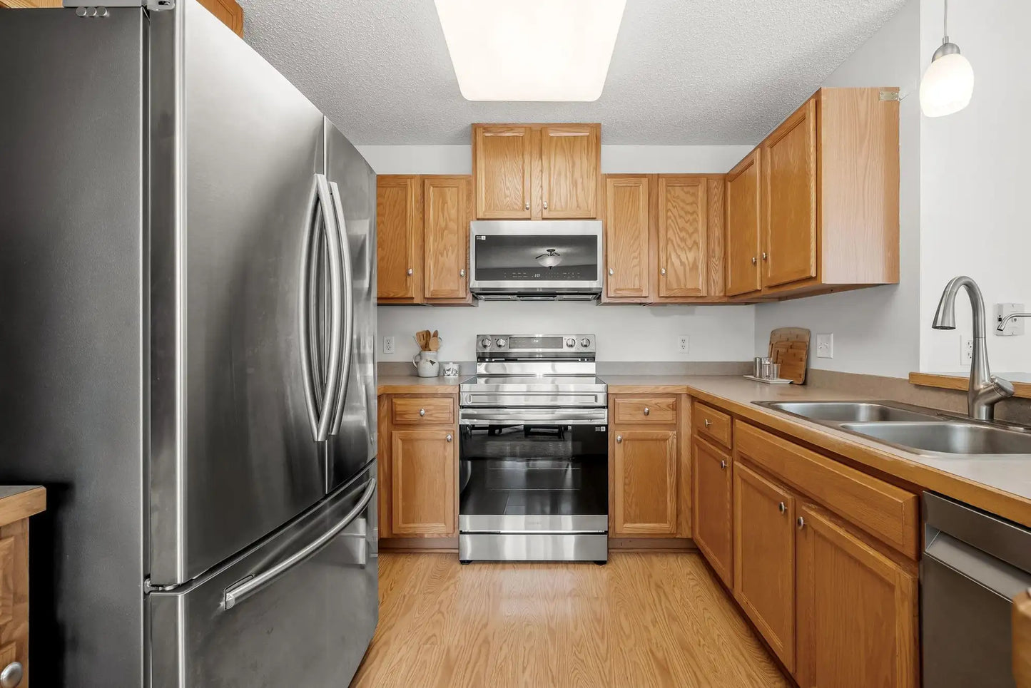 2771 Century Circle, Chanhassen, MN 55317