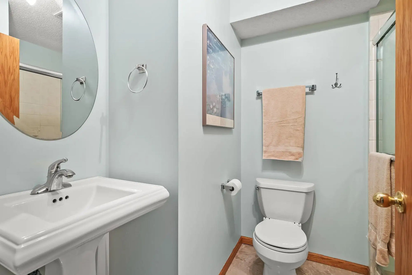 2771 Century Circle, Chanhassen, MN 55317