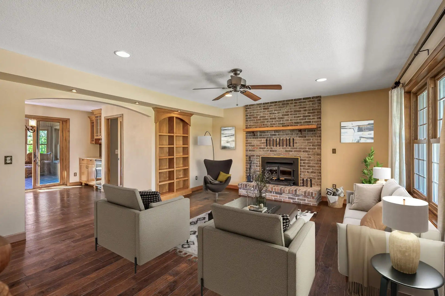 4864 Crown Lane, Woodbury, MN 55129