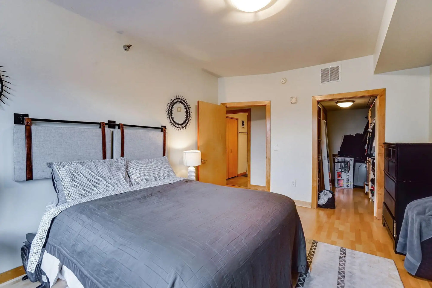317 Groveland Avenue, Minneapolis, MN 55403