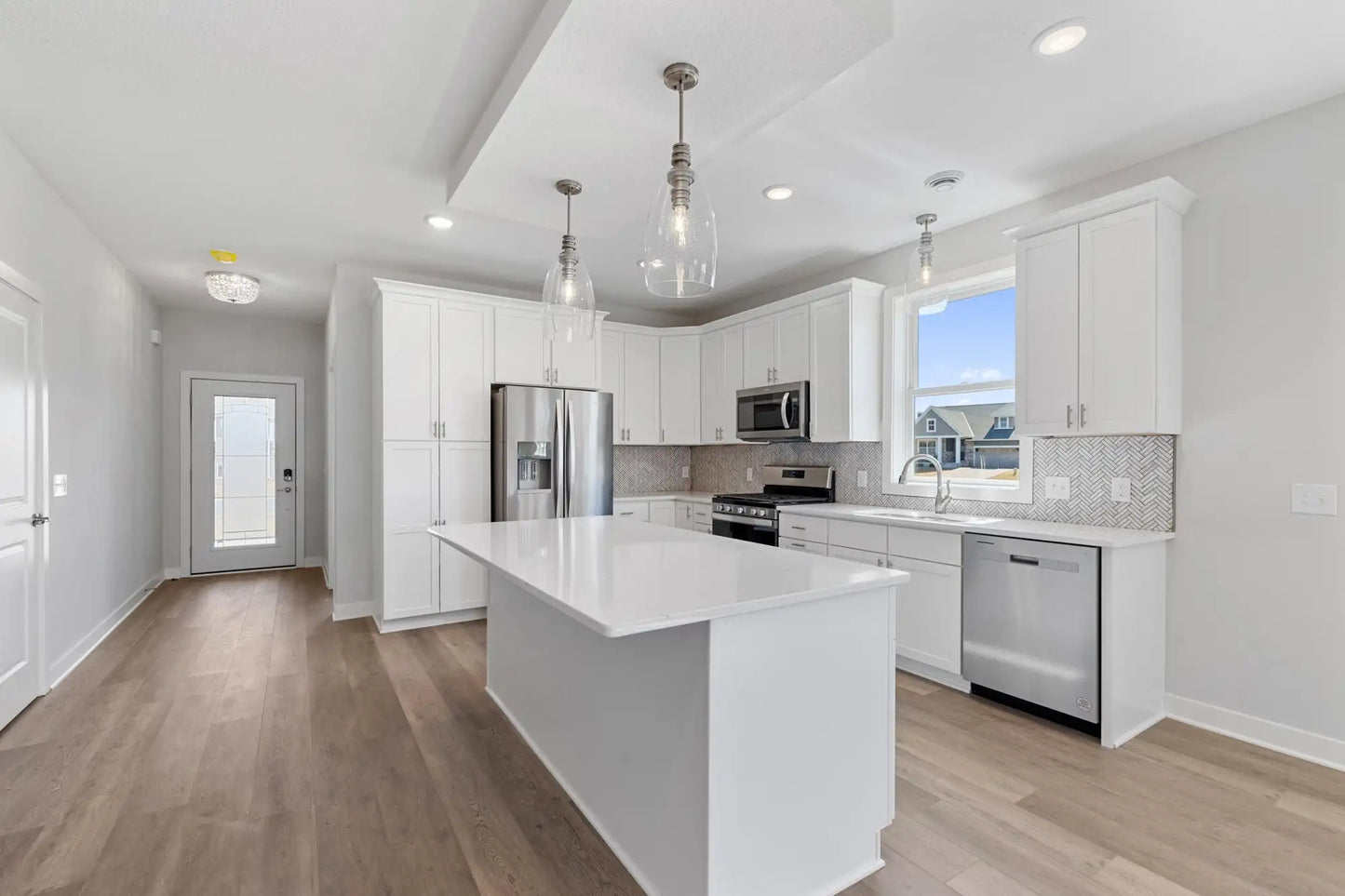 17949 Granite Court, Lakeville, MN 55044