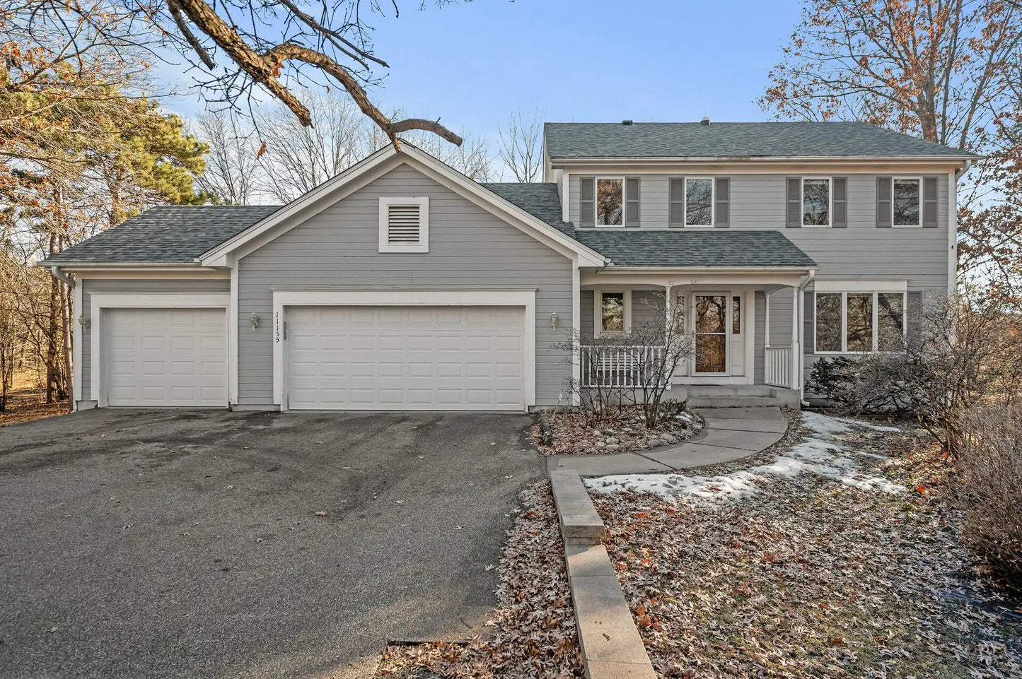 11155 Valley Creek Road, Woodbury, MN 55129