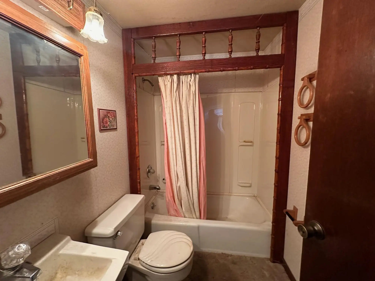 750 Quixote Avenue, Lakeland, MN 55043