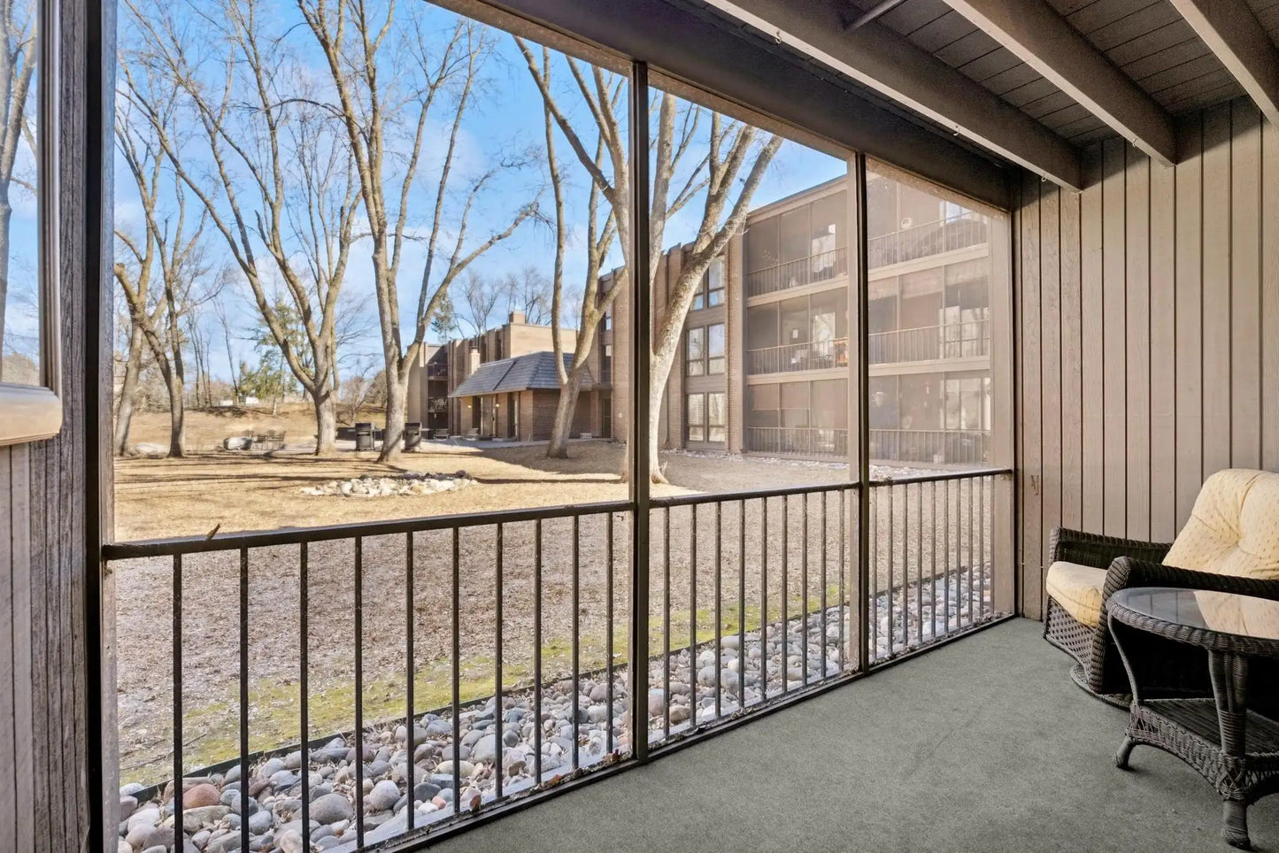 6075 Lincoln Drive, Edina, MN 55436