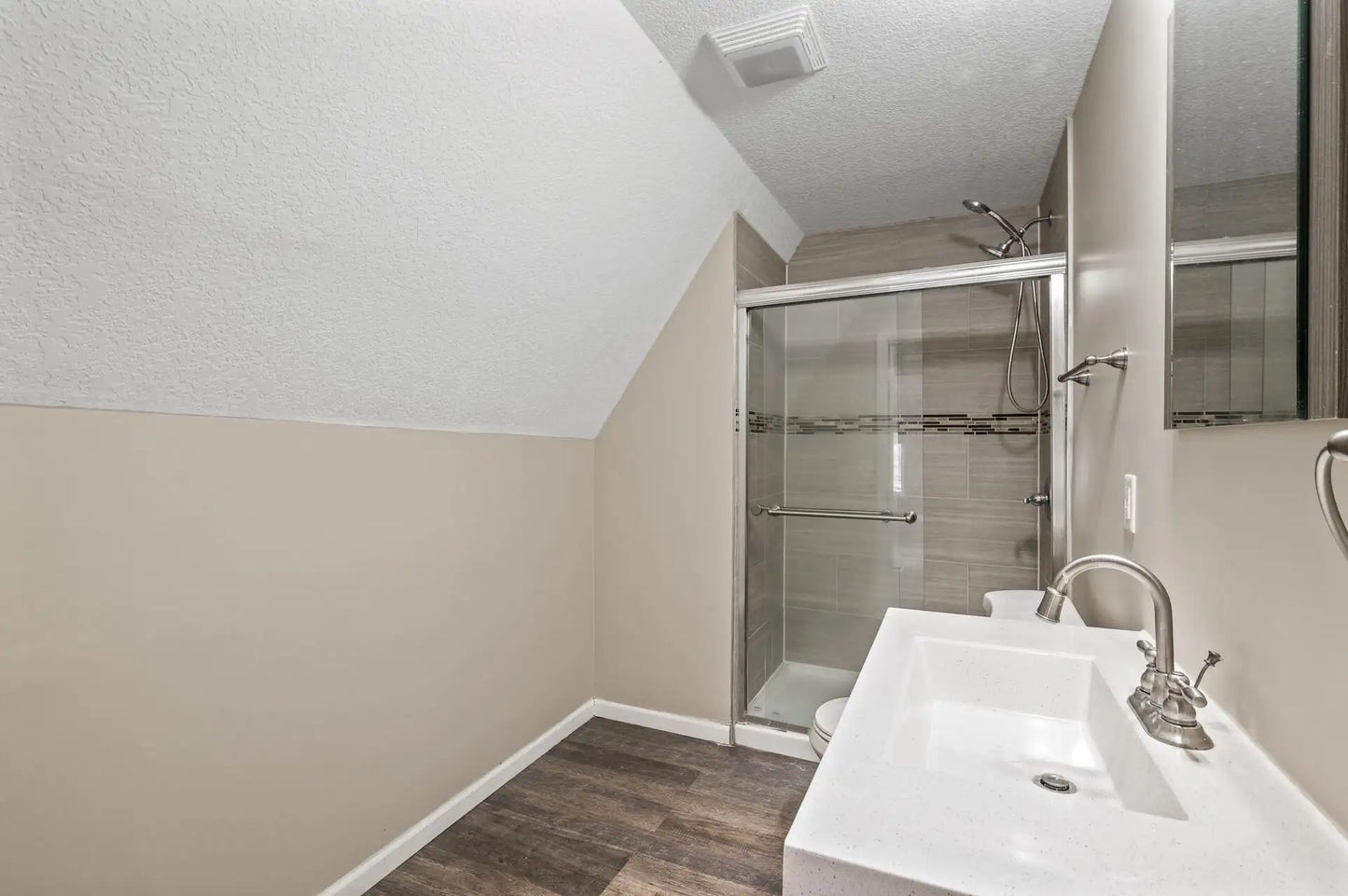3020 Harriet Avenue, Minneapolis, MN 55408