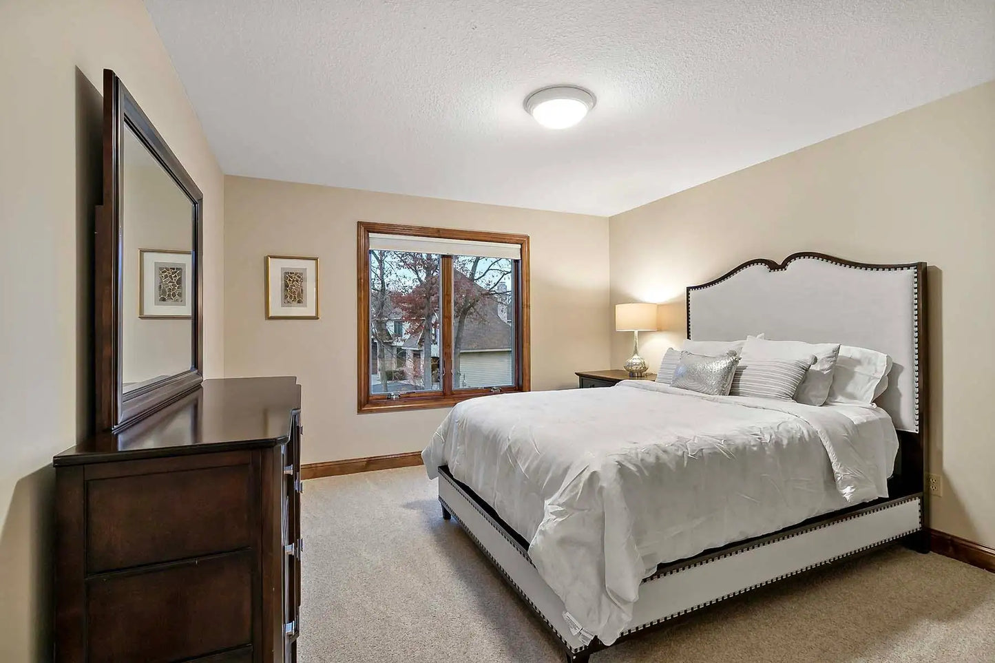 1504 Summit Oaks Court, Burnsville, MN 55337