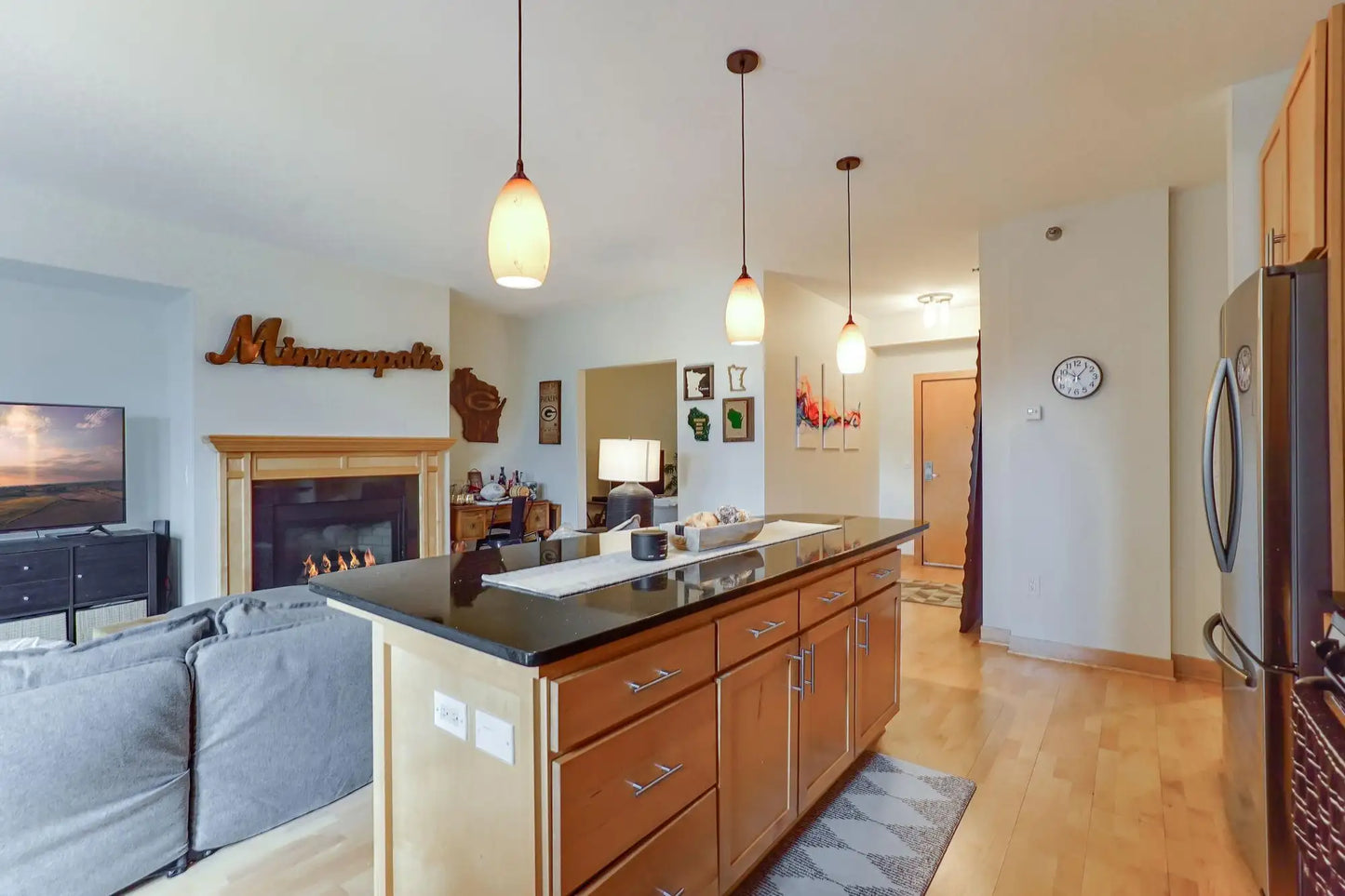 317 Groveland Avenue, Minneapolis, MN 55403