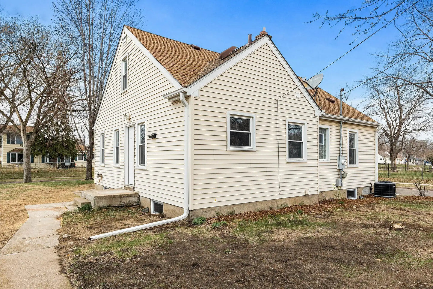 4930 Vincent Avenue, Minneapolis, MN 55430