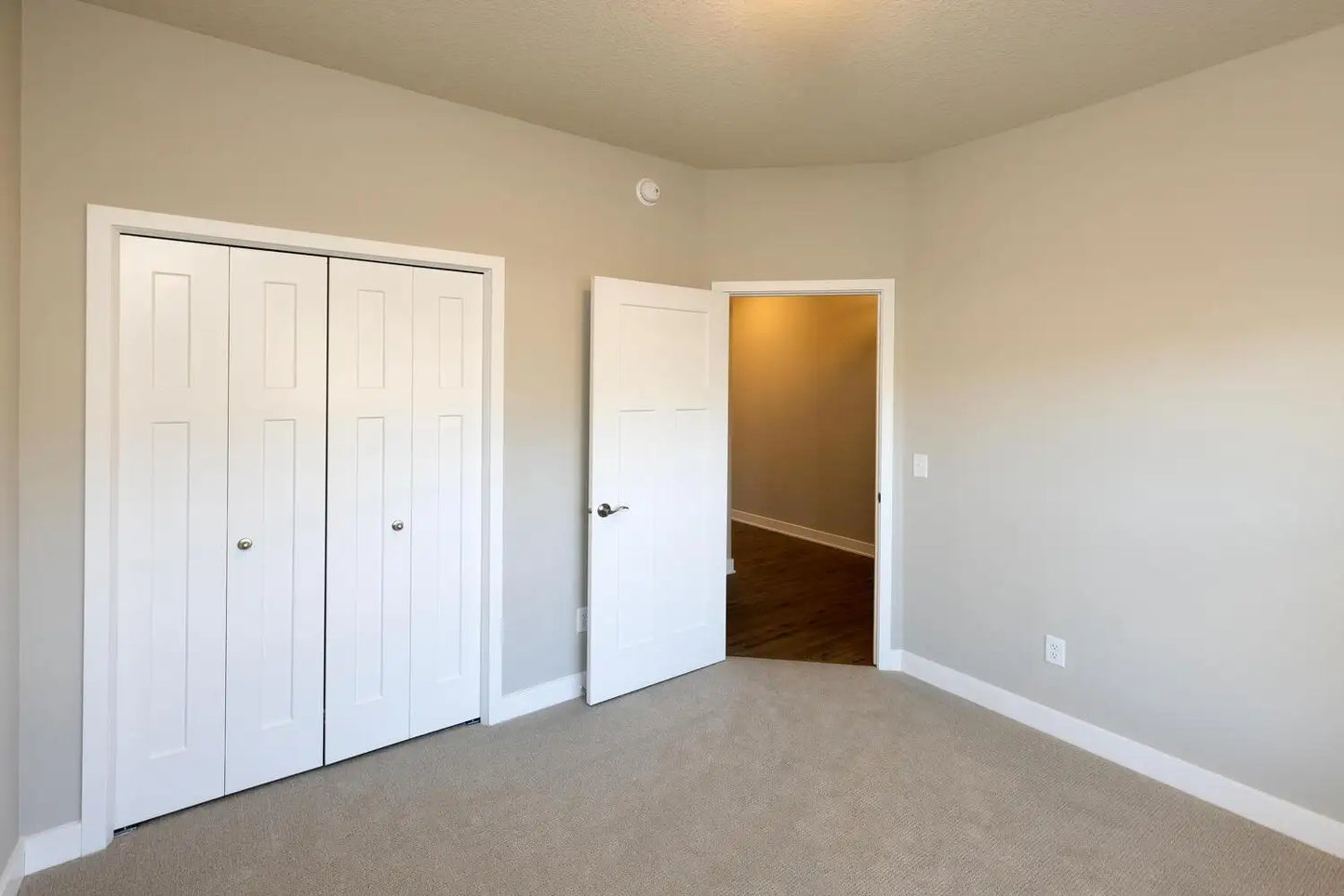 2040 Tamarack Road, Carver, MN 55315