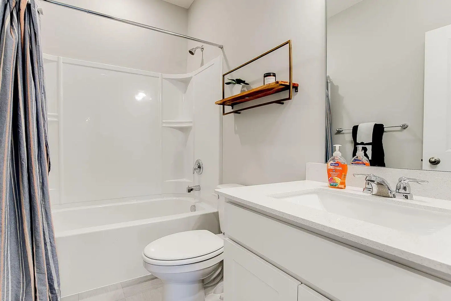 3943 Founders Path, Chaska, MN 55318