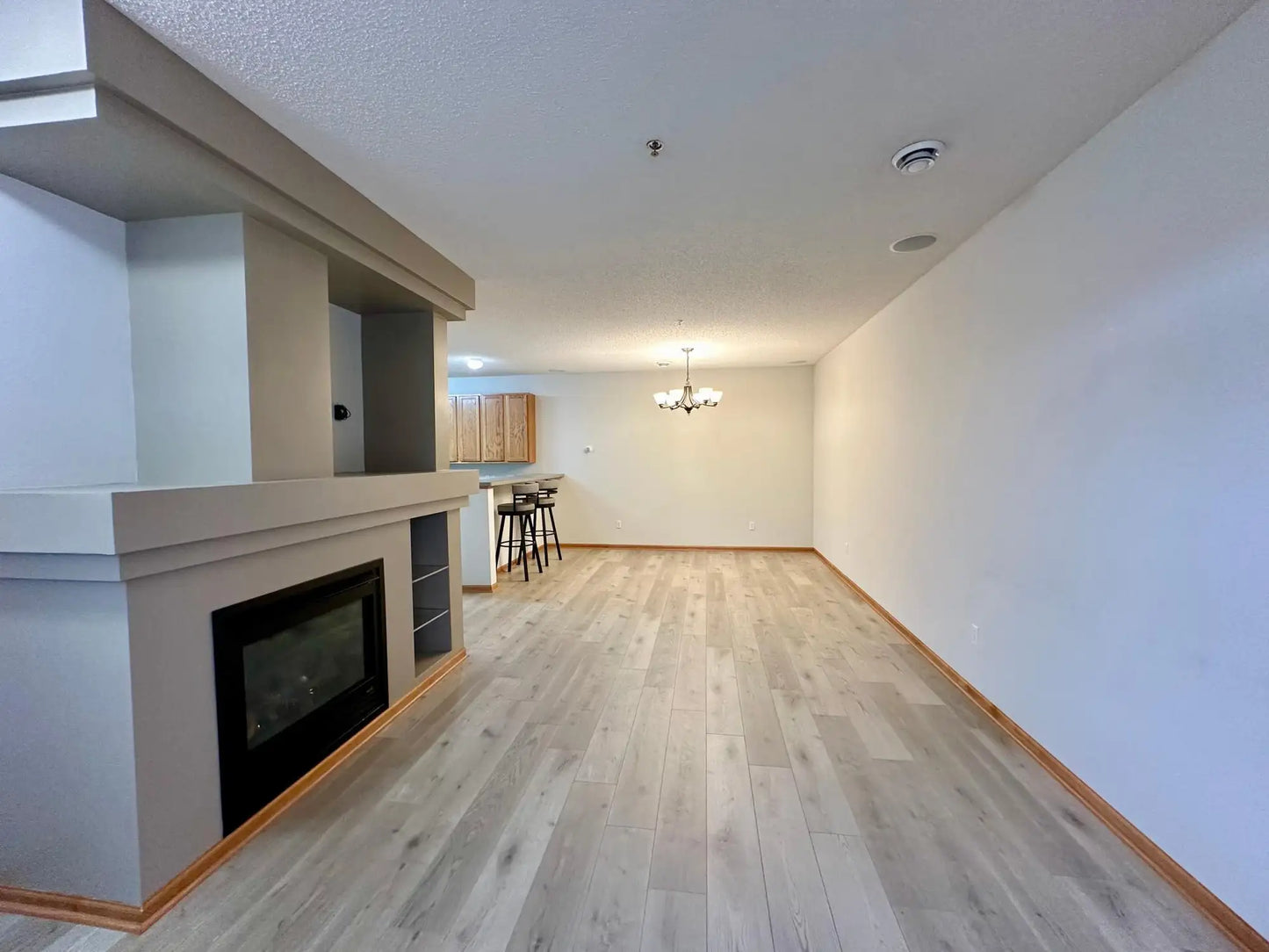 774 Maple Hills Drive, Maplewood, MN 55117