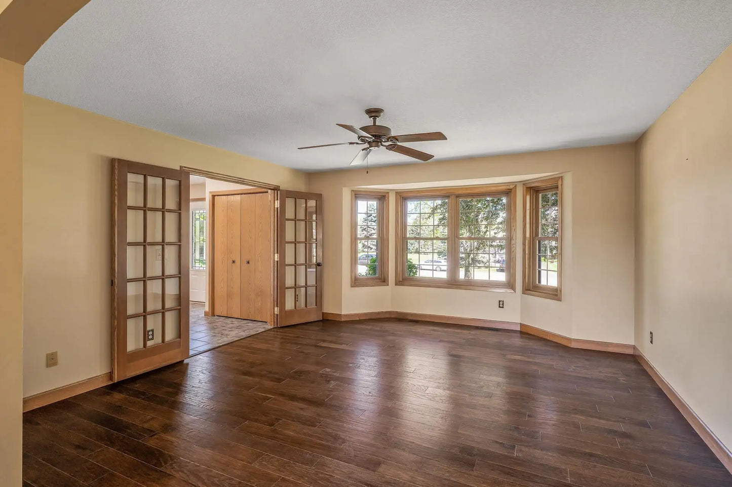 4864 Crown Lane, Woodbury, MN 55129
