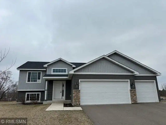 591 Alaska Loop, Cambridge, MN 55008